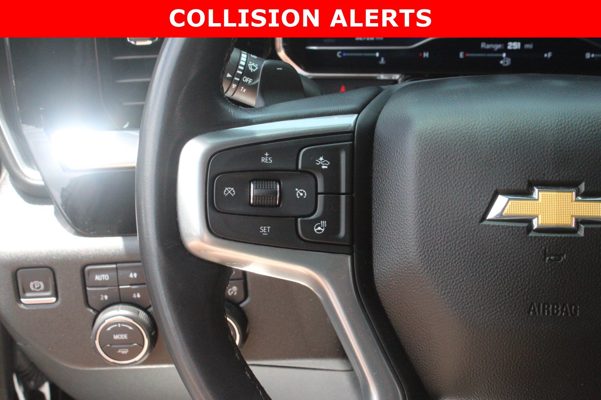 Used 2022 Chevrolet Silverado 1500 LTZ AWD/4WD image 16