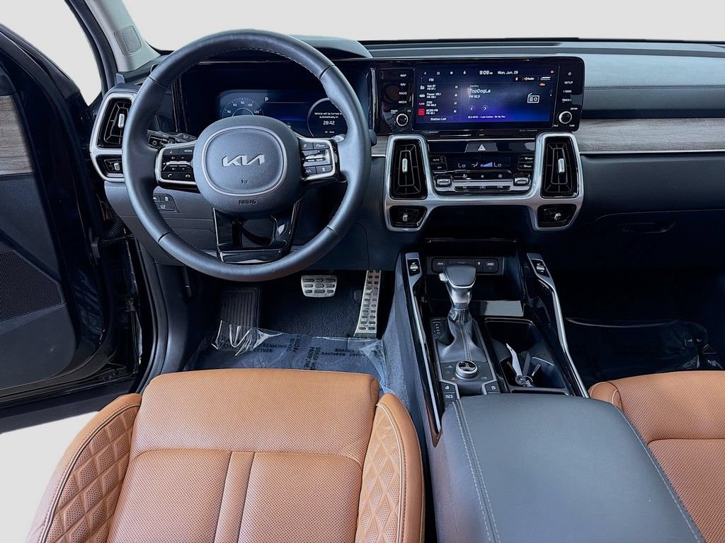 Used 2023 Kia Sorento SX Prestige AWD/4WD image 32