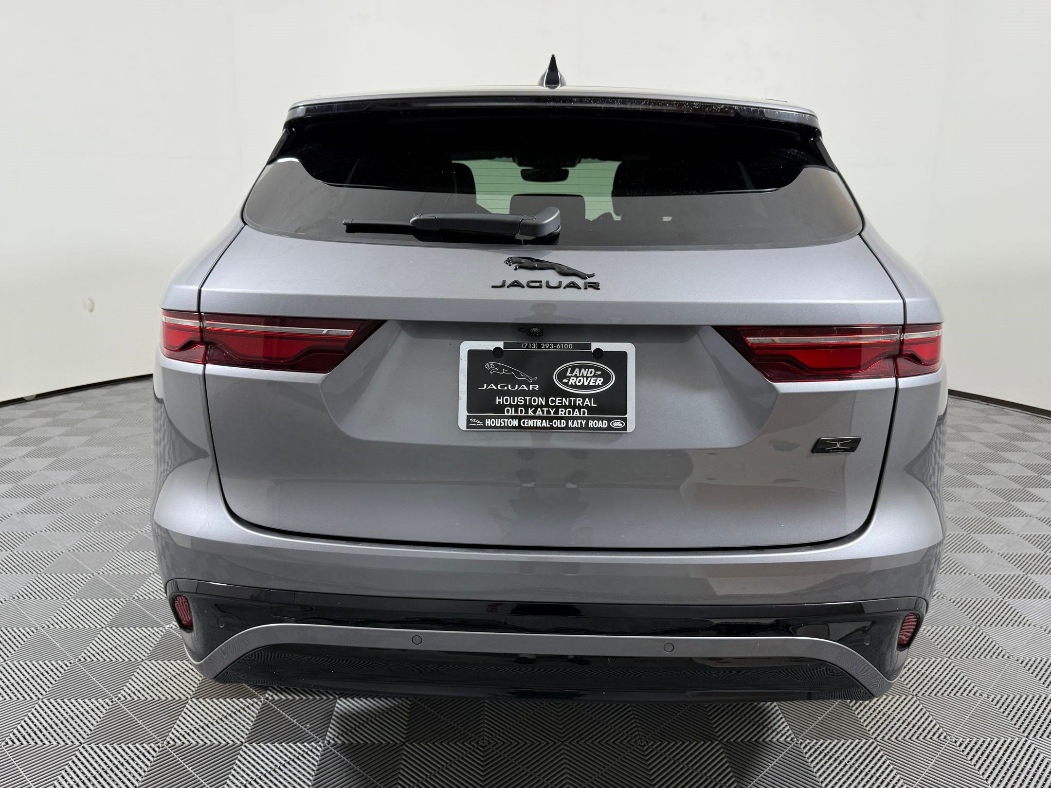 New 2026 Jaguar F-PACE R-Dynamic S AWD/4WD image 10