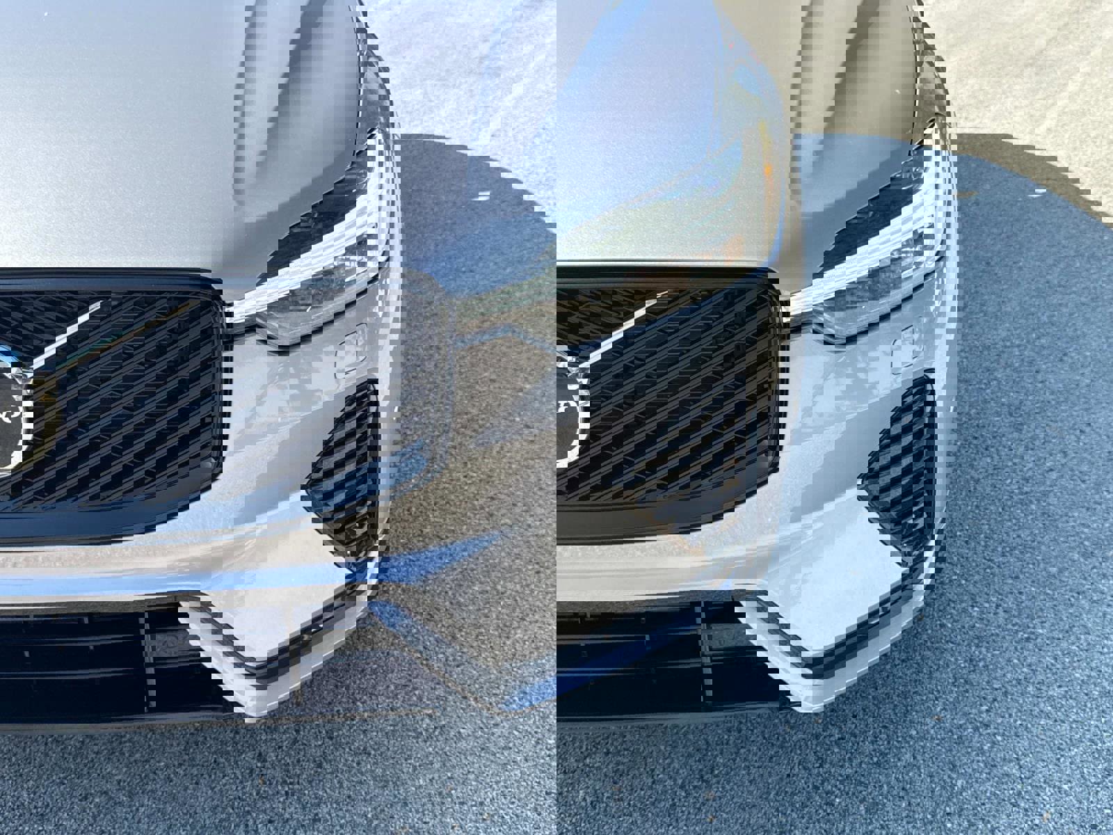 New 2026 Volvo XC60 B5 Plus w/ Climate Package image 9