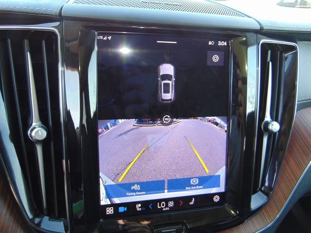 Used 2023 Volvo XC60 B5 Ultimate w/ Climate Package image 13
