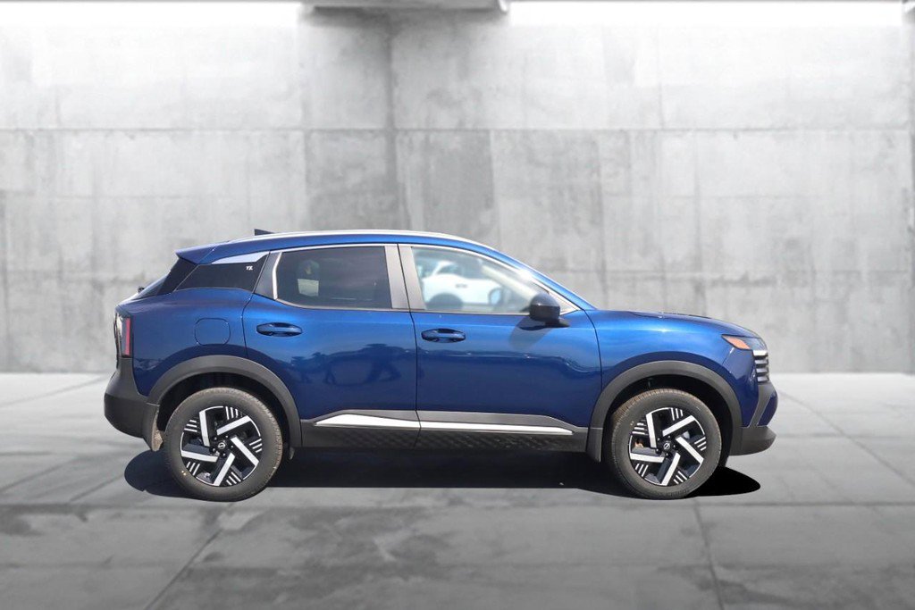 New 2026 Nissan Kicks SV w/ SV Premium Package image 5