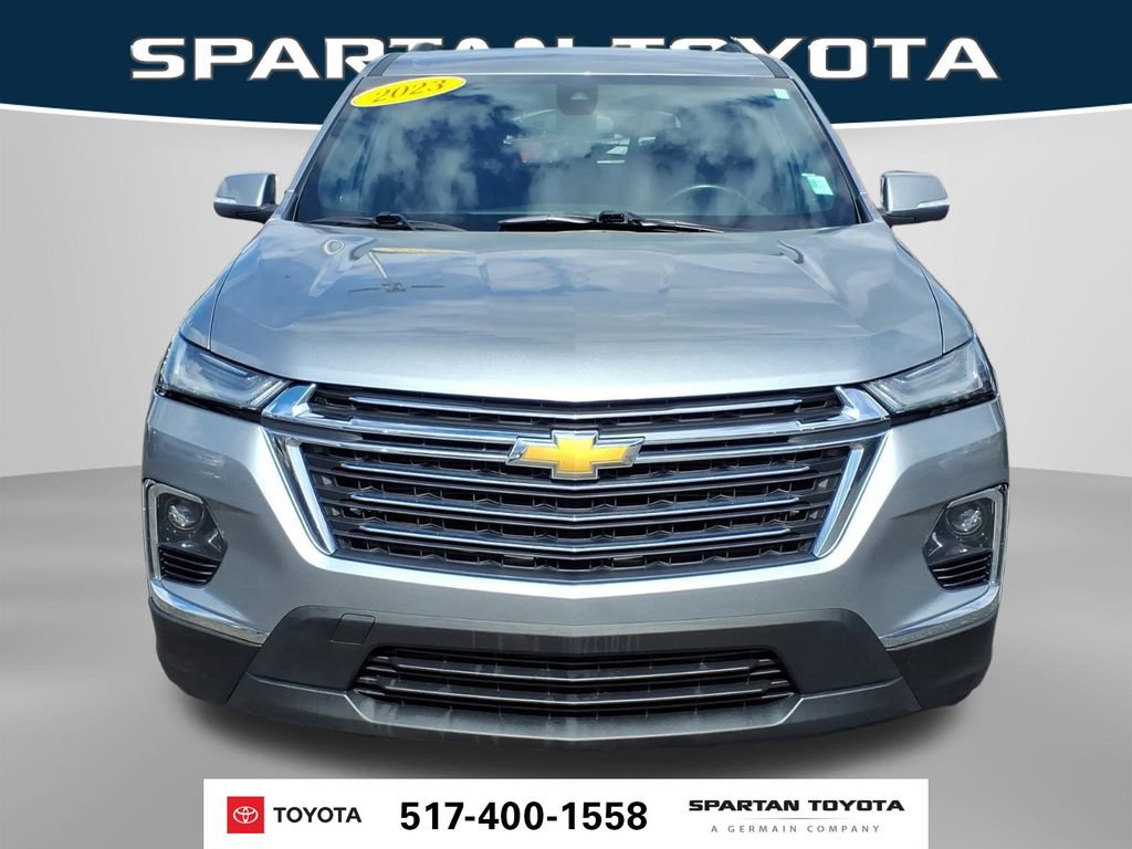 Used 2023 Chevrolet Traverse LT AWD/4WD image 3