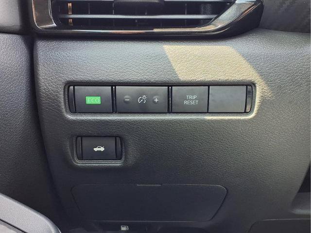 Certified 2022 Nissan Sentra SV FWD image 27