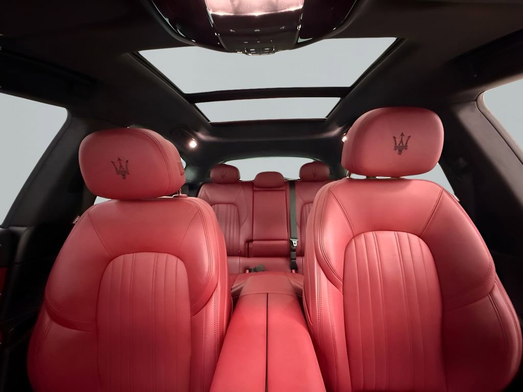 Used 2022 Maserati Levante GT image 13