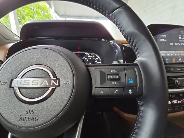 Used 2022 Nissan Pathfinder Platinum w/ Cargo Package FWD image 12