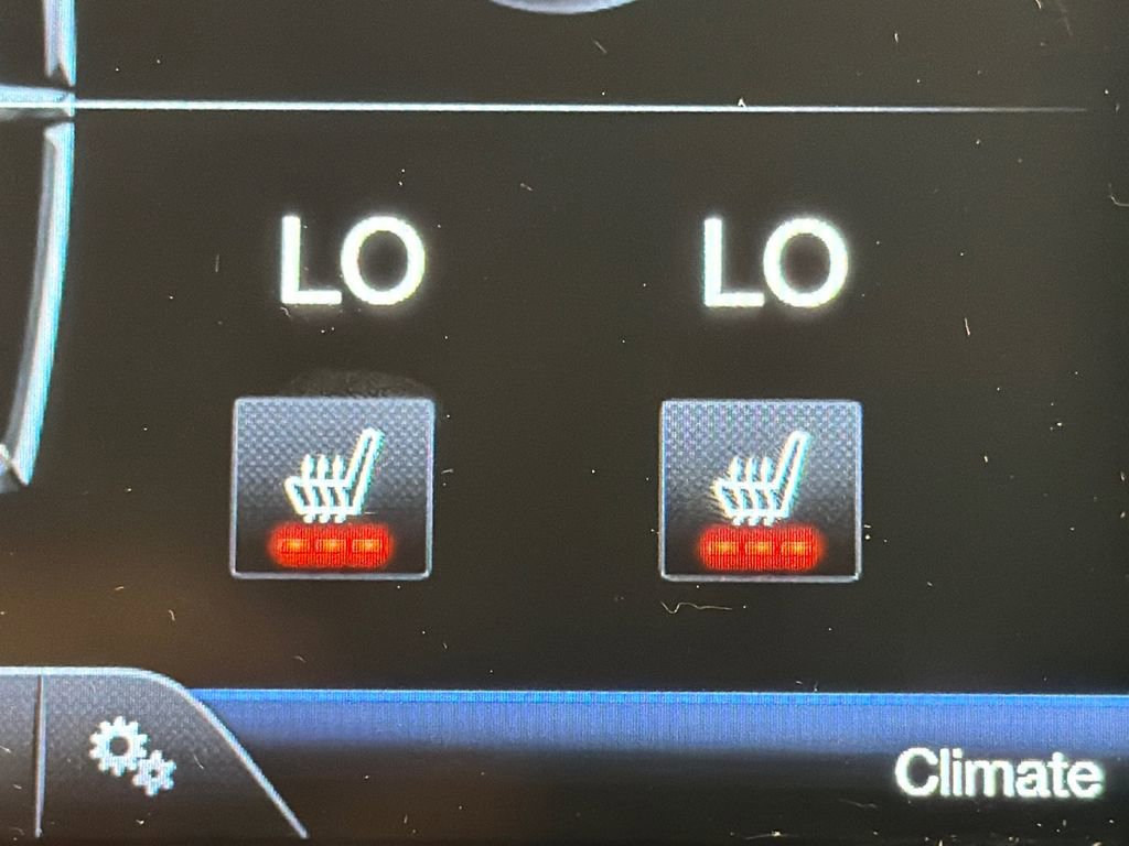 Used 2015 Lincoln MKZ Hybrid image 30