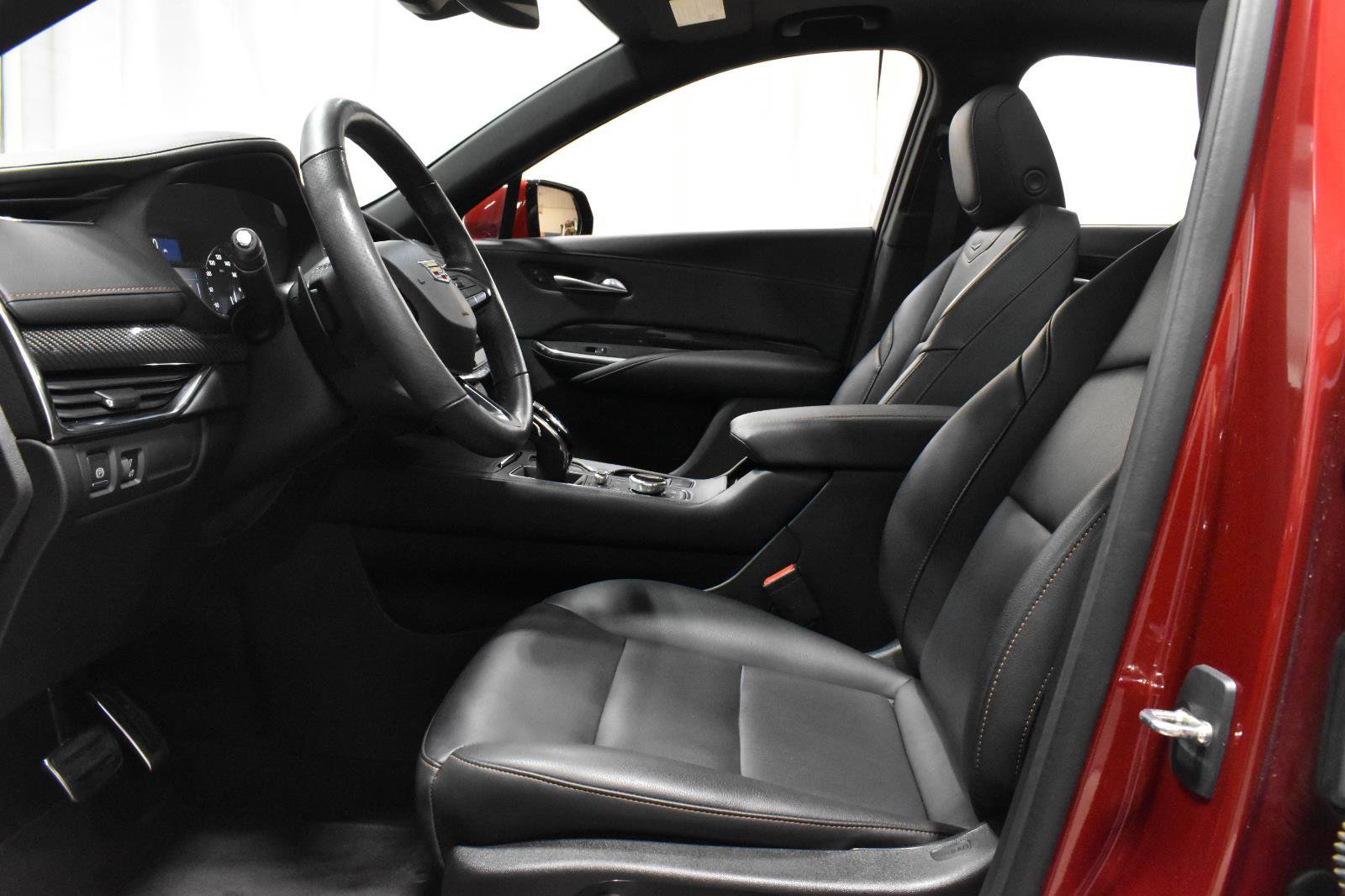 Certified 2023 Cadillac XT4 Sport w/ Cold Weather Package image 5