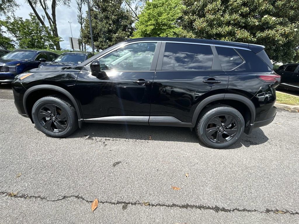 New 2026 Nissan Rogue SV FWD image 4