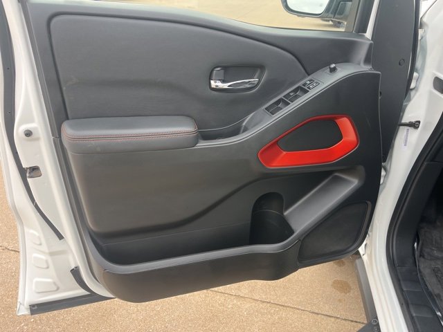 Used 2023 Nissan Frontier PRO-4X w/ Pro Convenience Package image 13