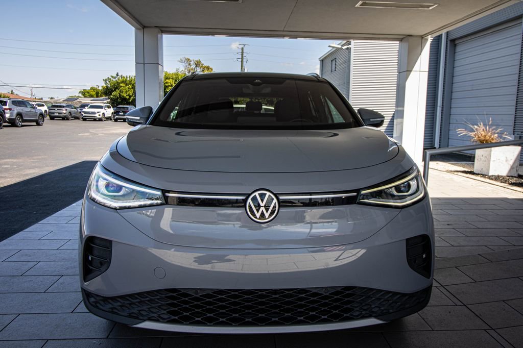 Certified 2022 Volkswagen ID.4 Pro S w/ Gradient Package image 9