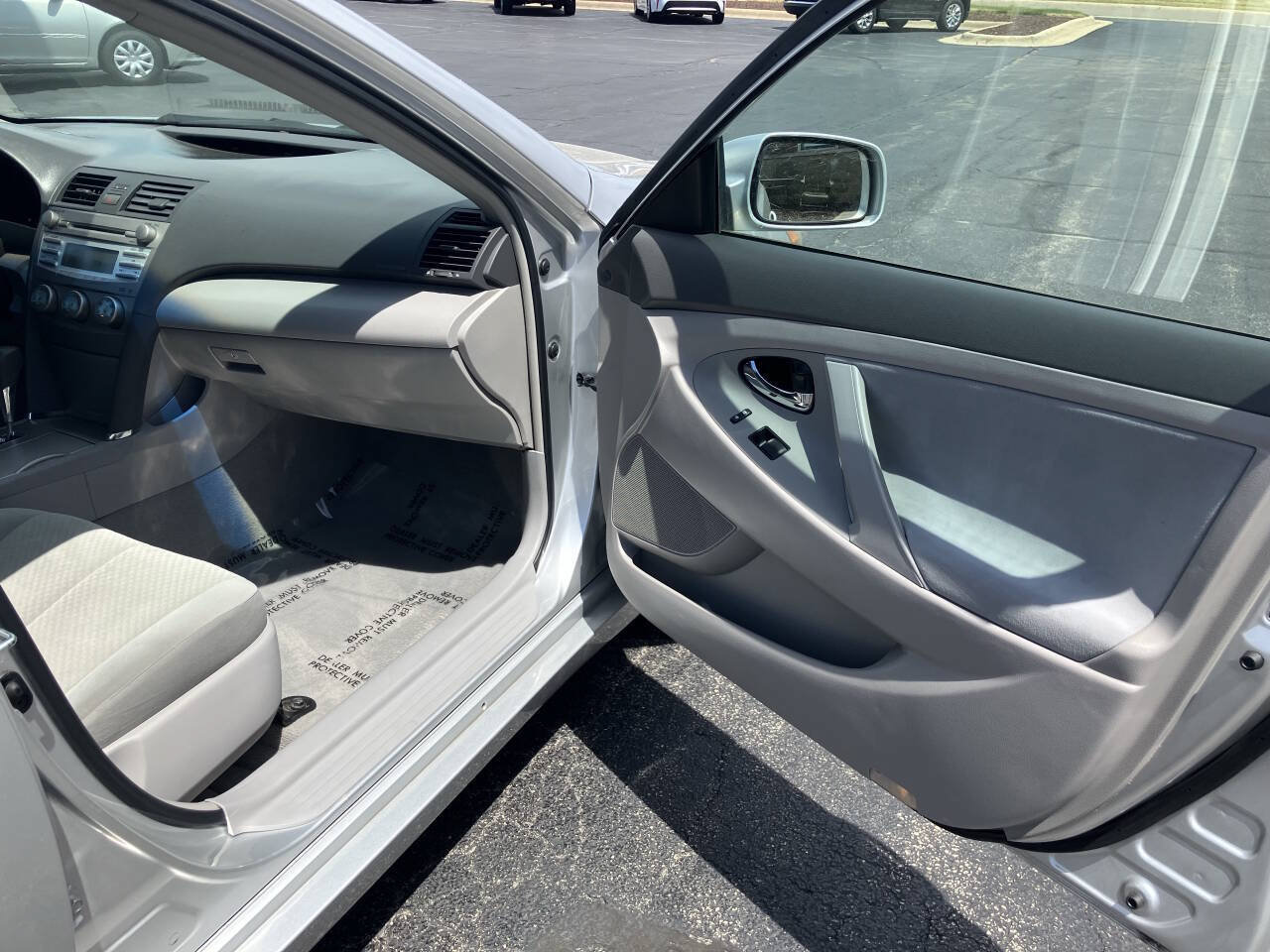 Used 2008 Toyota Camry LE FWD image 23