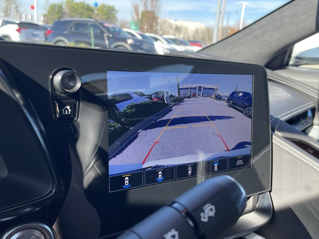 Used 2022 Chevrolet Corvette Stingray w/ Z51 Performance Package image 18