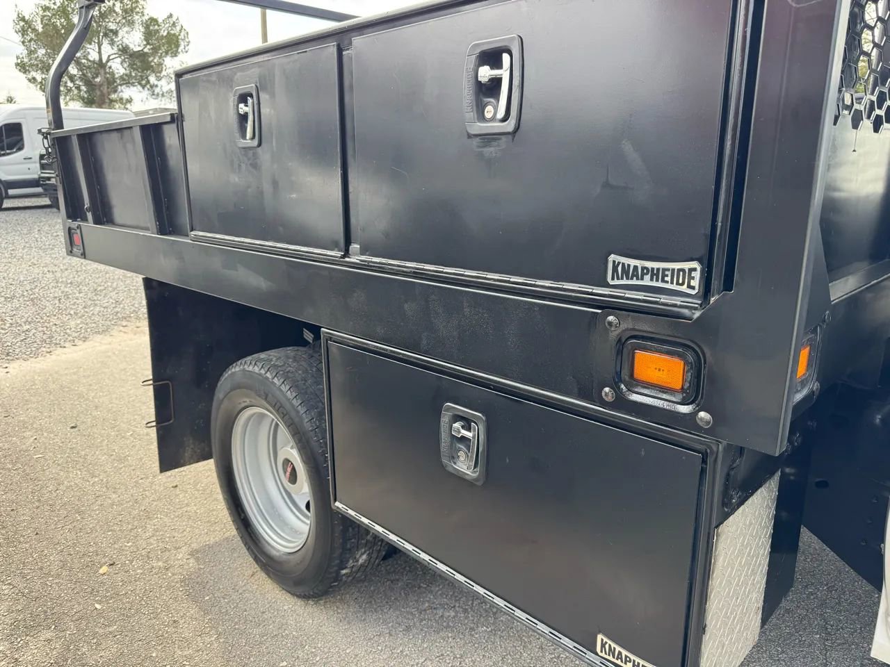 Used 2021 GMC Sierra 3500 2WD Crew Cab w/ Convenience Package image 16