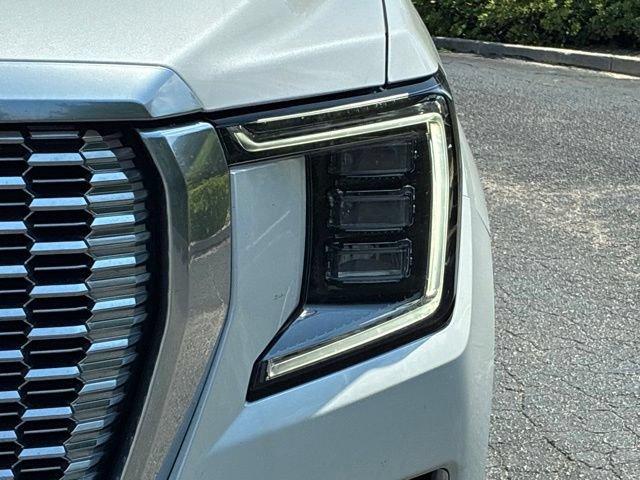 Used 2023 GMC Yukon Denali AWD/4WD image 10