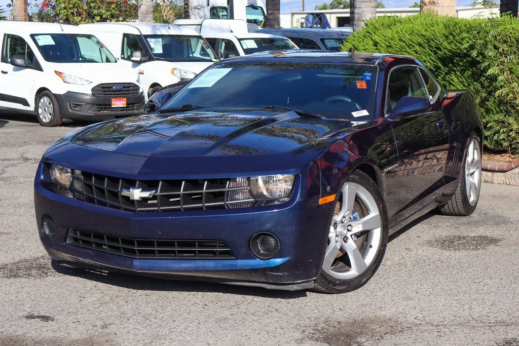 Used 2011 Chevrolet Camaro LS RWD image 4