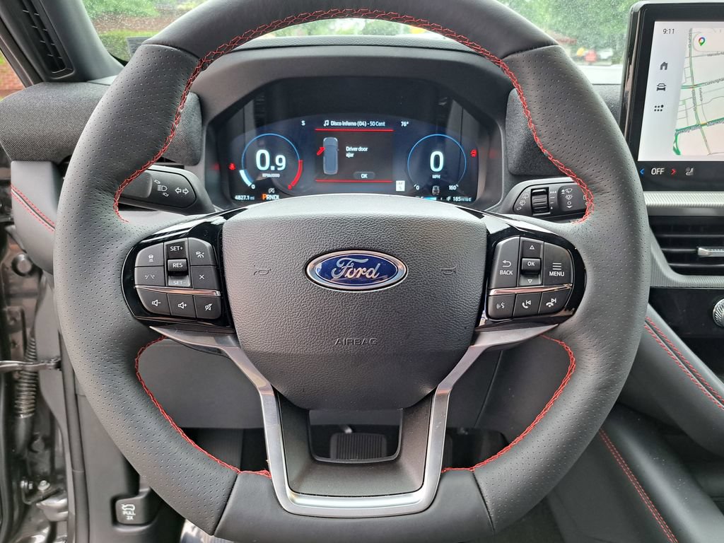 New 2026 Ford Explorer ST-Line w/ ST-Line Street Pack AWD/4WD image 9