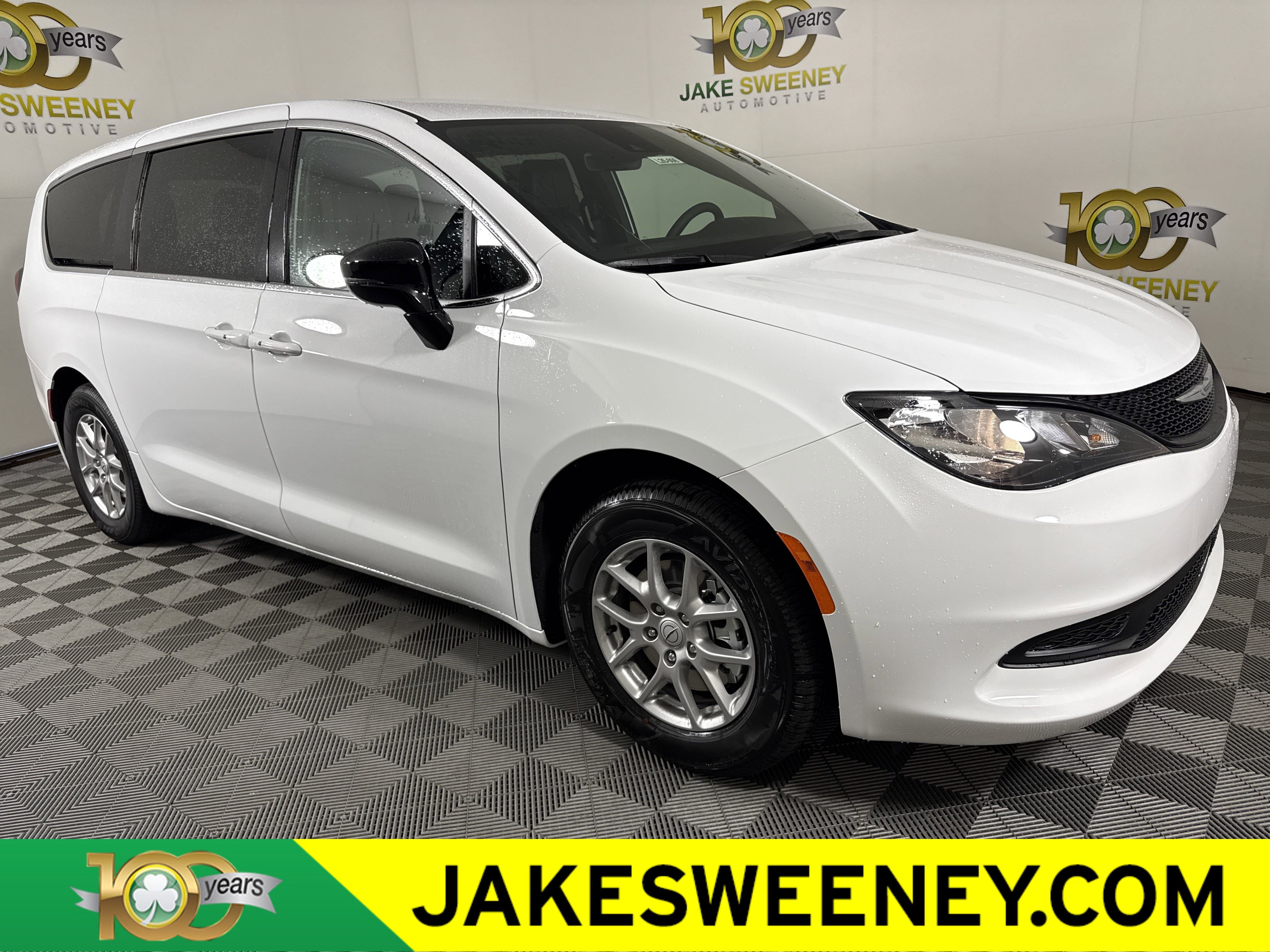 New 2026 Chrysler Voyager LX