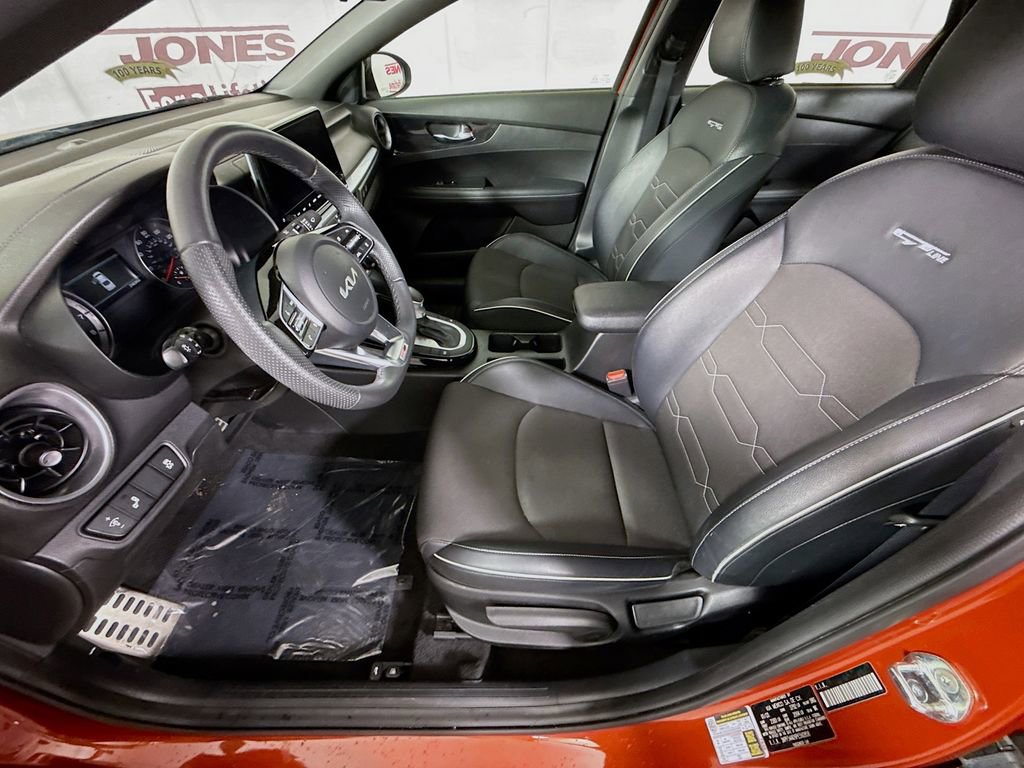 Used 2023 Kia Forte GT-Line w/ GT-Line Technology Package FWD image 25