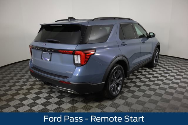 New 2026 Ford Explorer Active w/ Active Comfort Package image 3