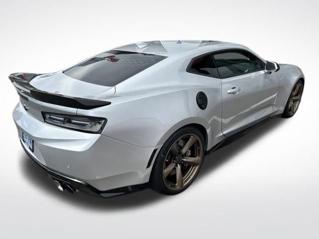 Used 2018 Chevrolet Camaro ZL1 RWD image 4