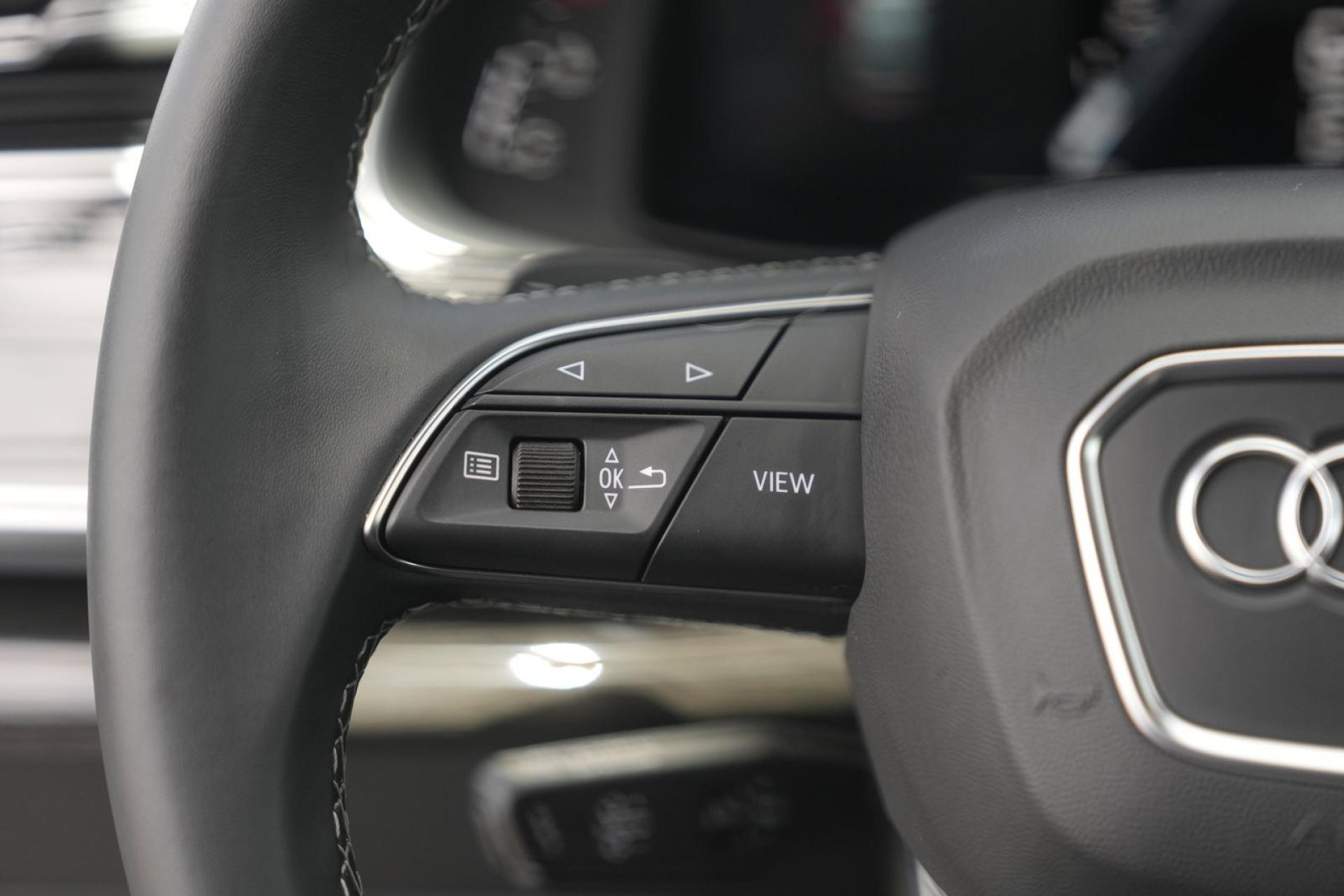 Certified 2025 Audi Q8 Prestige w/ Prestige Package image 13