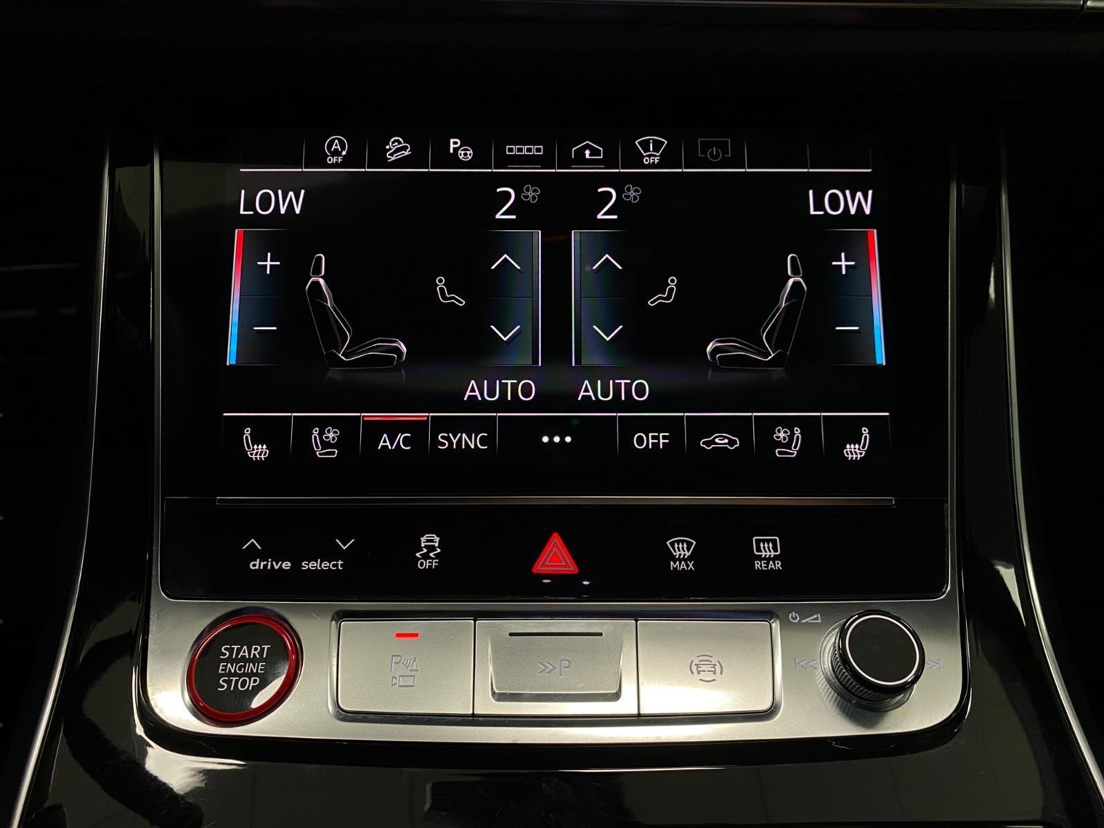 Used 2024 Audi SQ8 Prestige AWD/4WD image 26