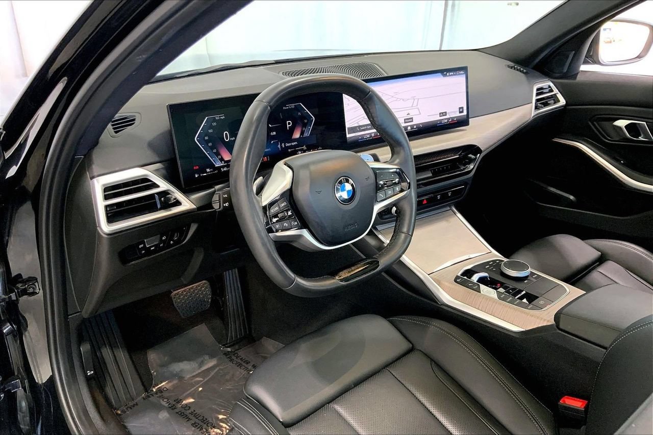 Used 2025 BMW 330i xDrive Sedan AWD/4WD image 14