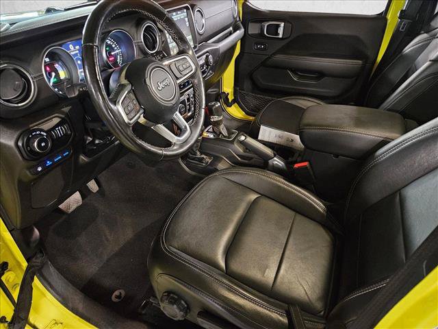 Used 2022 Jeep Wrangler Unlimited Sahara w/ Cold Weather Group AWD/4WD image 9