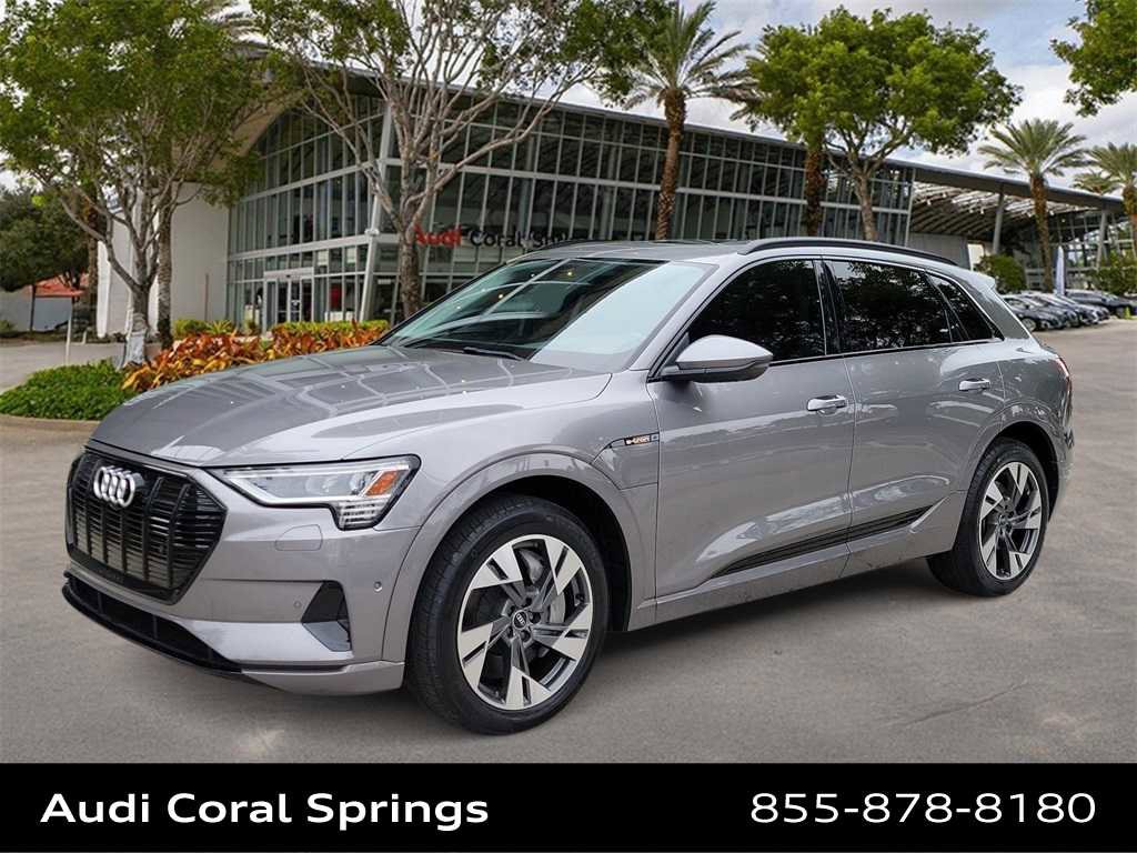 Used 2021 Audi e-tron Premium w/ Convenience Plus Package image 1