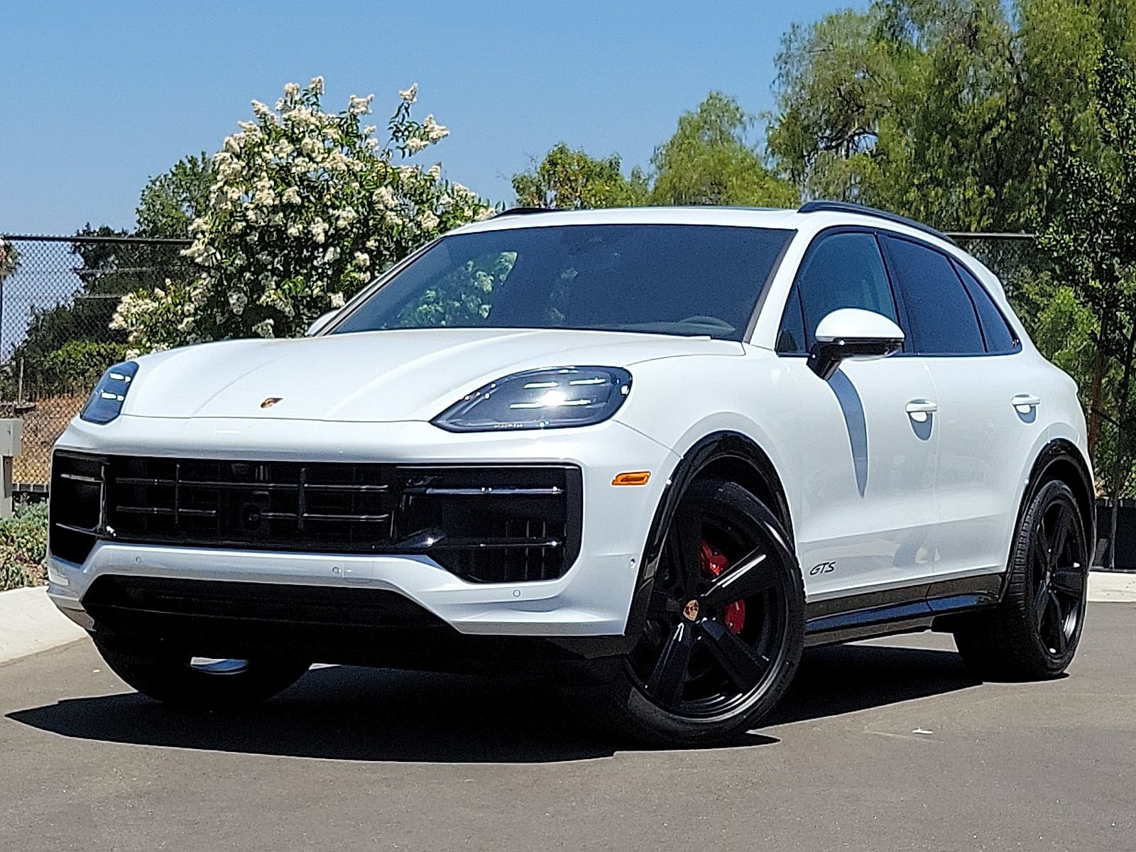 New 2025 Porsche Cayenne GTS AWD/4WD image 1