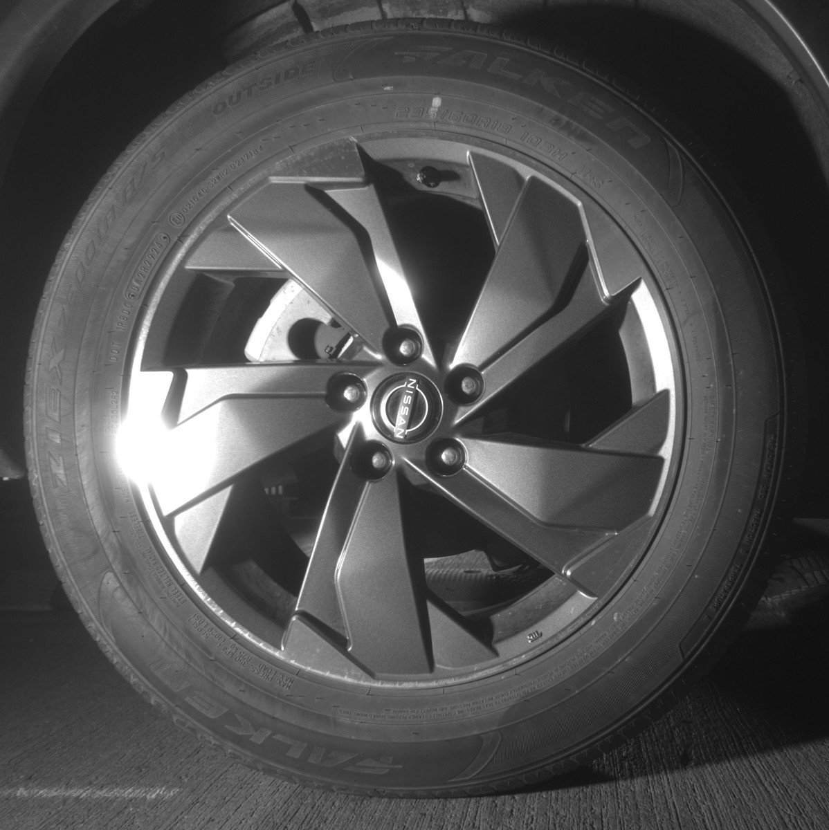 Used 2025 Nissan Rogue SV image 15