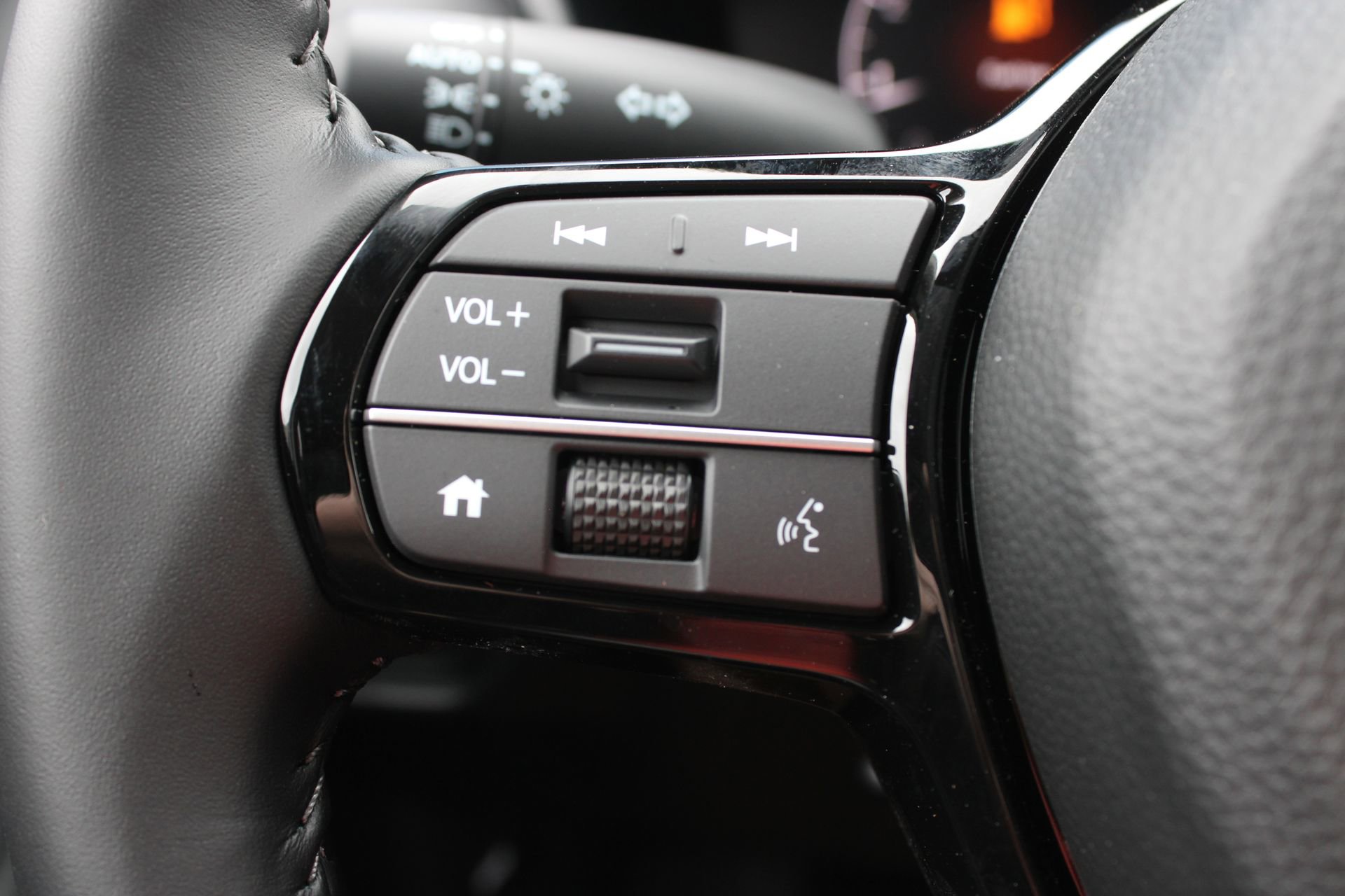 New 2026 Honda HR-V EX-L image 28