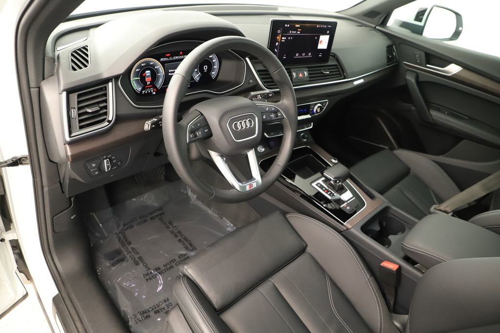 Certified 2025 Audi Q5 e Premium Plus w/ Premium Plus Package image 15