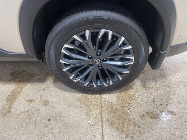 Certified 2025 Nissan Rogue SL w/ Tech Package image 36