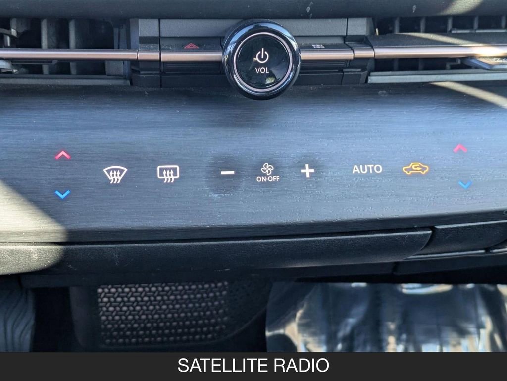 Used 2023 Nissan Ariya FWD image 21