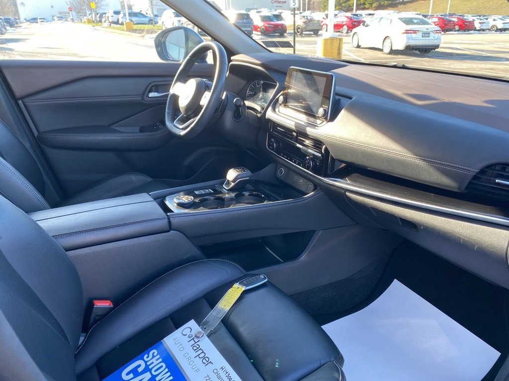 Used 2023 Nissan Rogue SL image 10