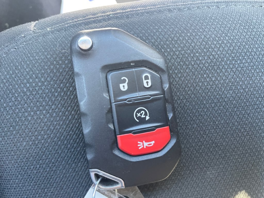 Used 2019 Jeep Wrangler Unlimited Sport S AWD/4WD image 24