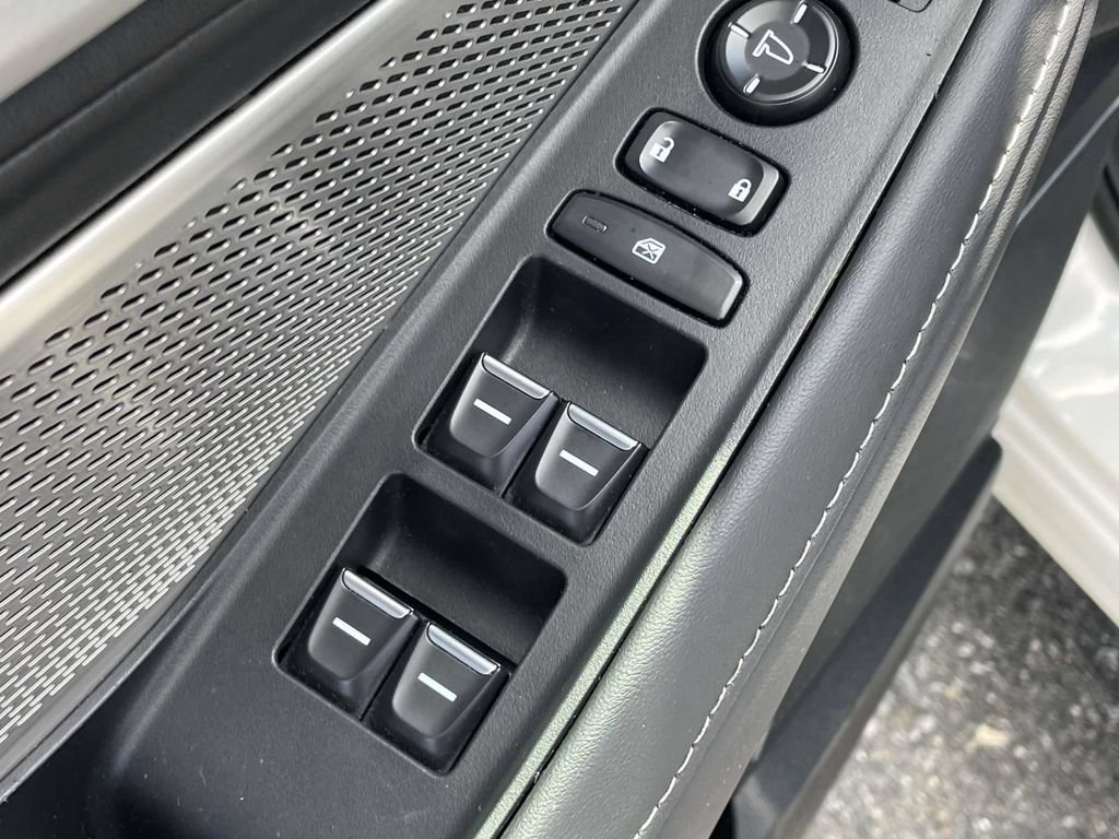 Used 2023 Acura MDX w/ Technology Package FWD image 25