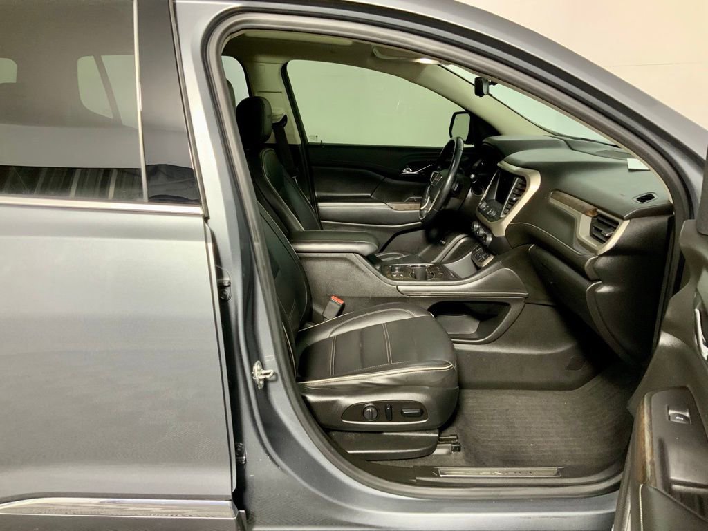 Used 2020 GMC Acadia Denali w/ Technology Package image 32