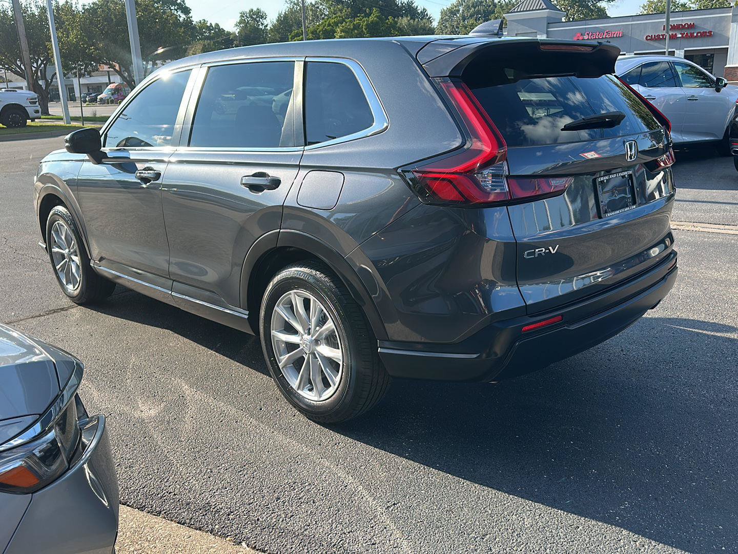Used 2024 Honda CR-V EX image 5