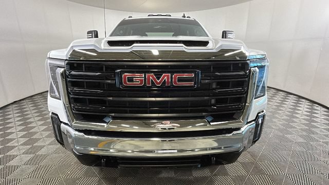 Used 2024 GMC Sierra 2500 Pro AWD/4WD image 7