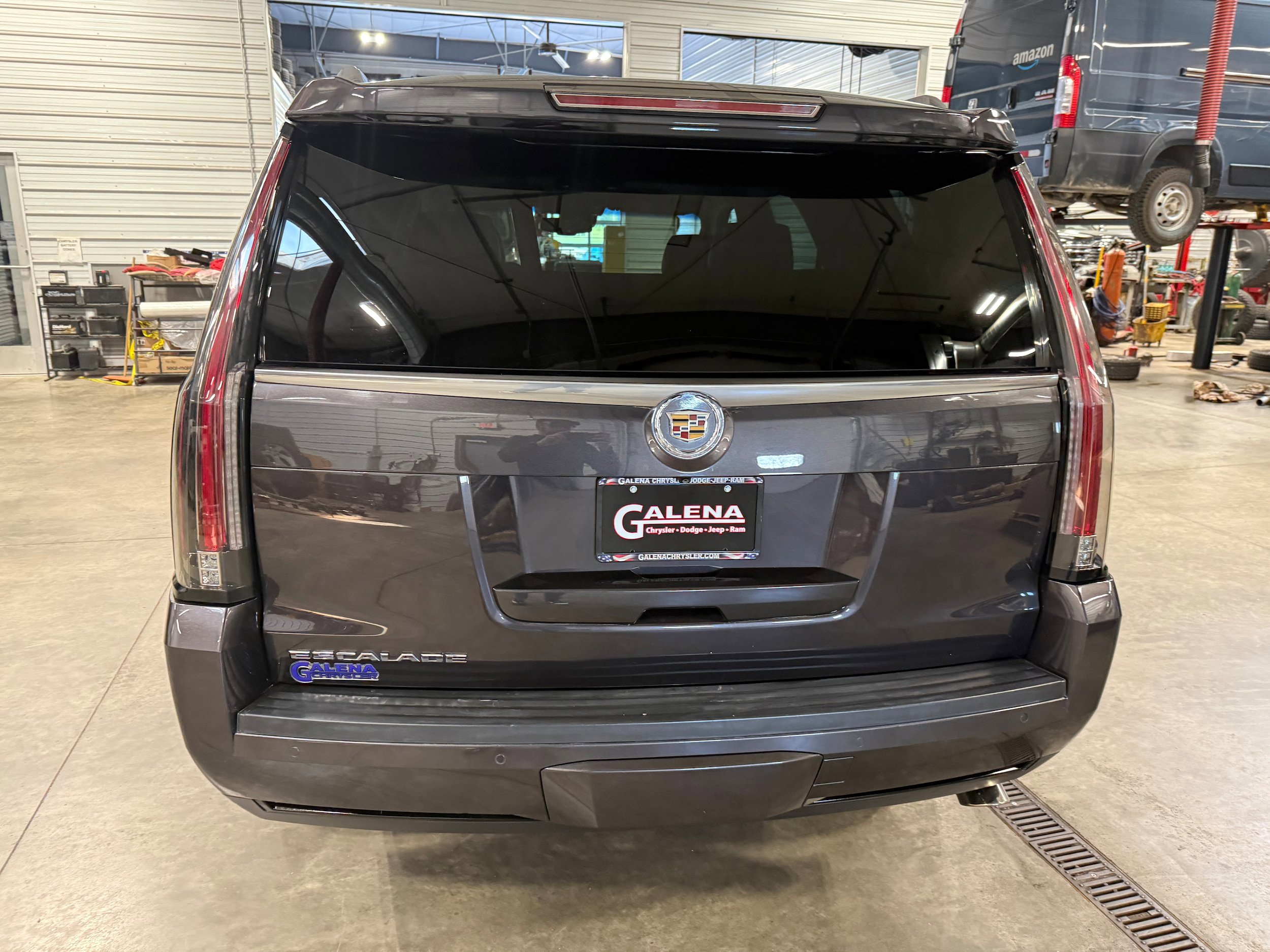 Used 2015 Cadillac Escalade Premium AWD/4WD image 40