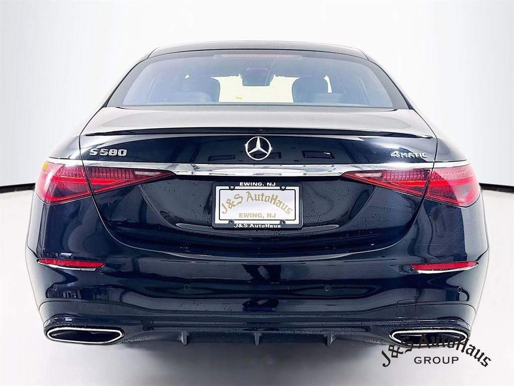 Used 2022 Mercedes-Benz S 580 4MATIC Sedan image 6