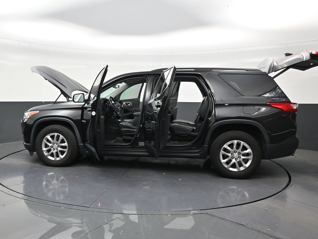 Used 2019 Chevrolet Traverse LT FWD image 29