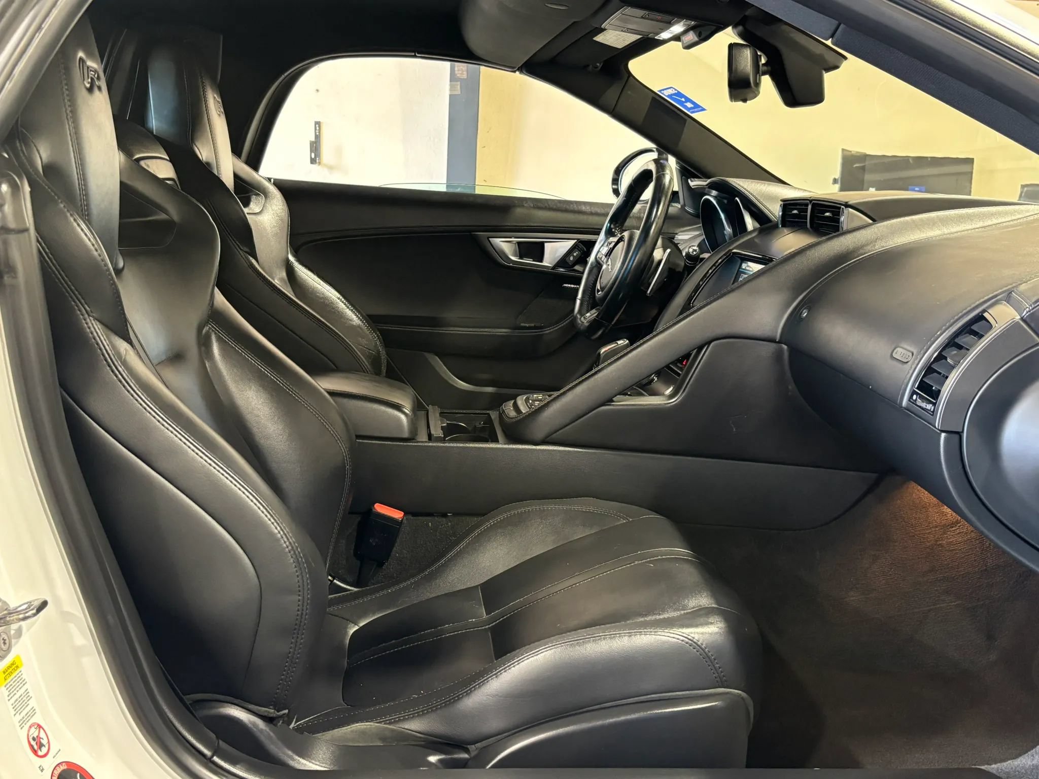 Used 2017 Jaguar F-TYPE R AWD/4WD image 24