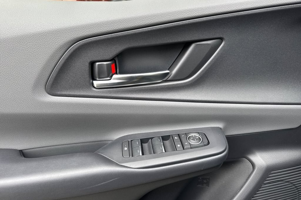 New 2027 Toyota Prius XLE FWD image 8