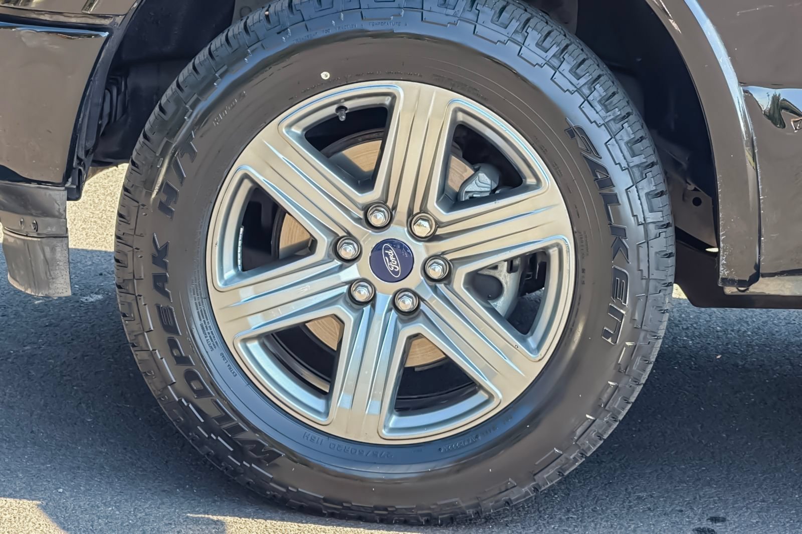 Used 2018 Ford F150 XLT w/ Equipment Group 302A Luxury AWD/4WD image 36