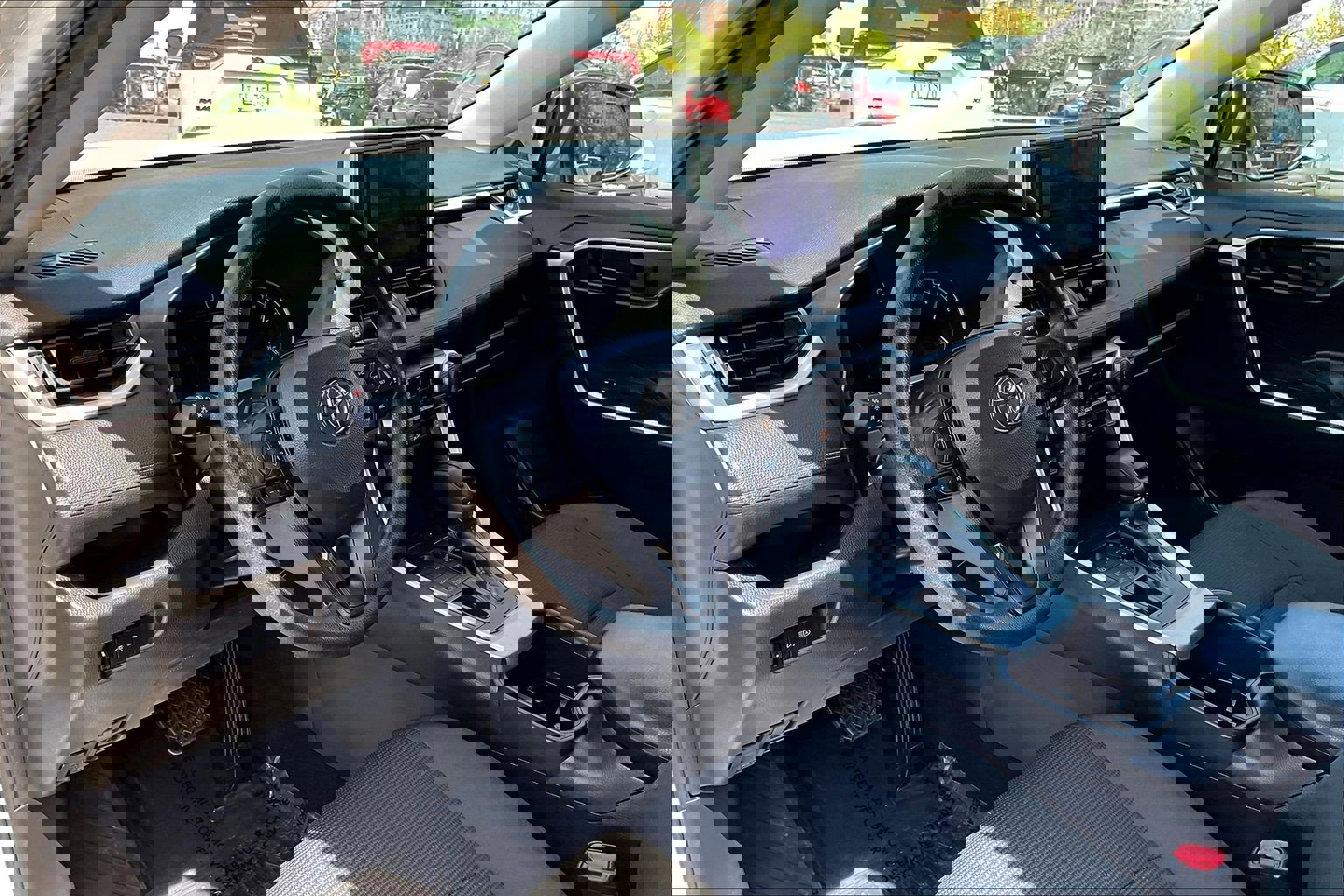 Used 2024 Toyota RAV4 LE image 13