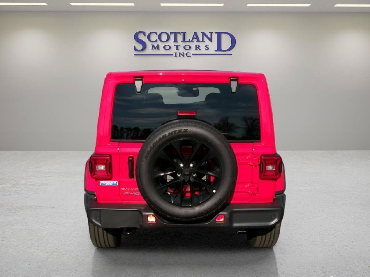 Used 2025 Jeep Wrangler Unlimited Sahara w/ Safety Group AWD/4WD image 7
